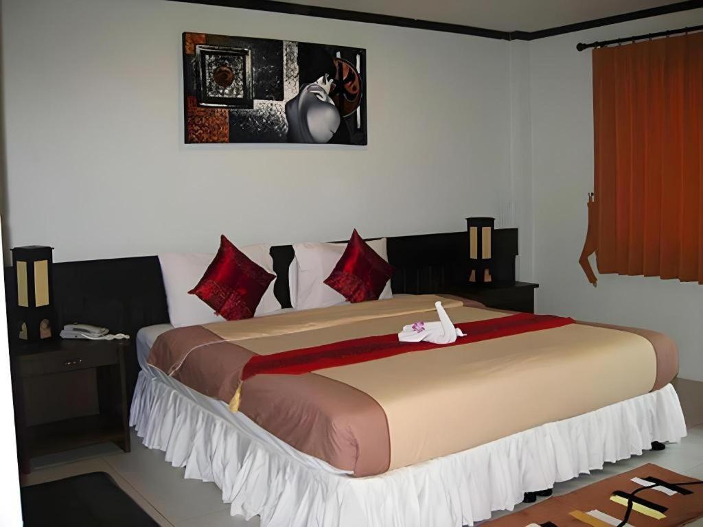 The Nice Patong Hotel Exterior foto